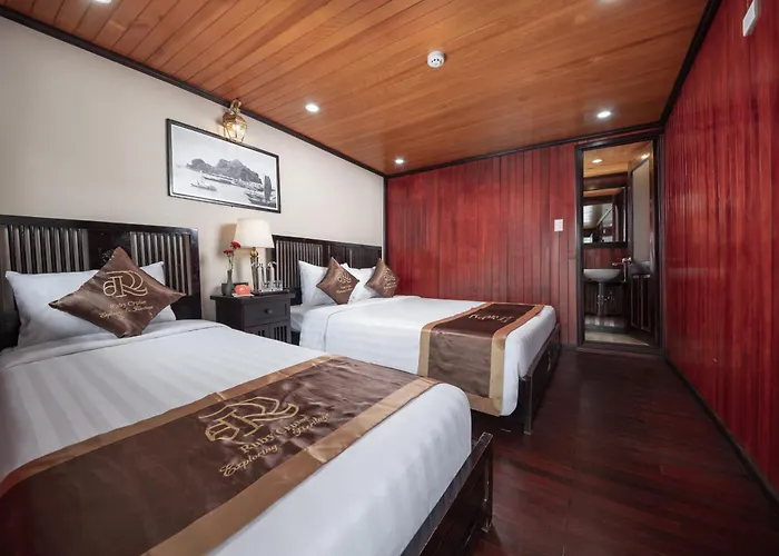Ruby Cruise 4* Hạ Long